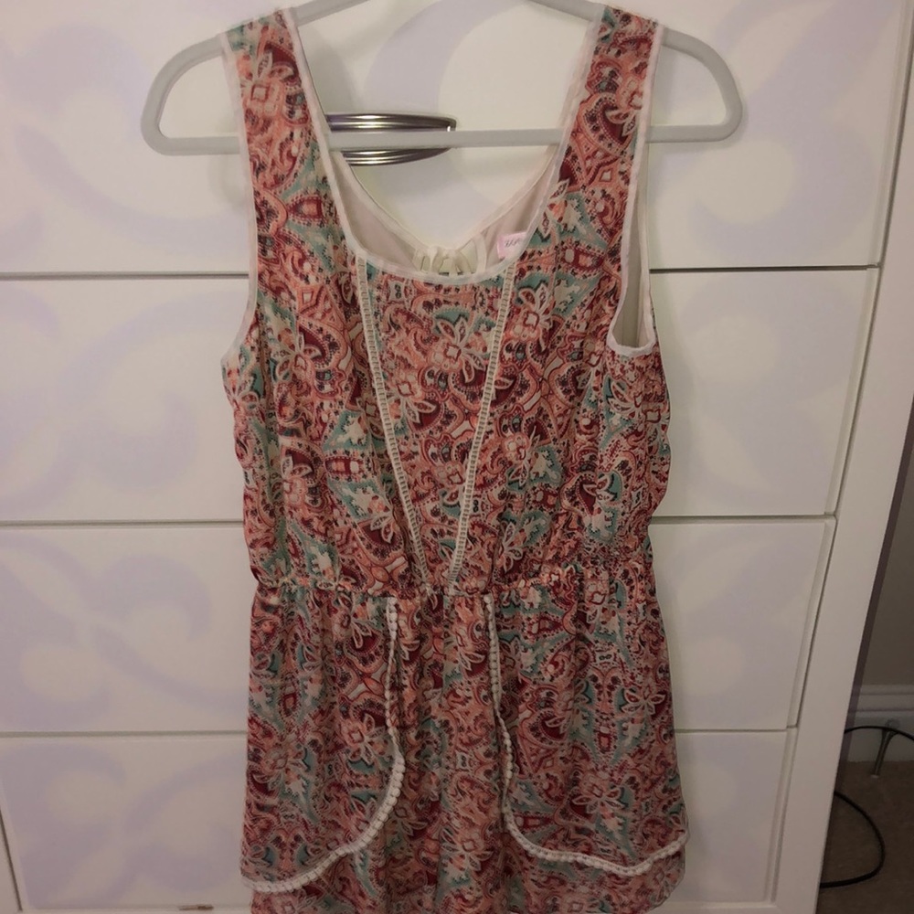 Francesca‘s Zoe and Rose Multicolor Romper